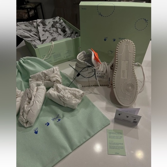 DEADSTOCK Off White Brand New 3.0 Off Court Women’s - FITS SIZE 6-7 US SIZE - Picture 7 of 8